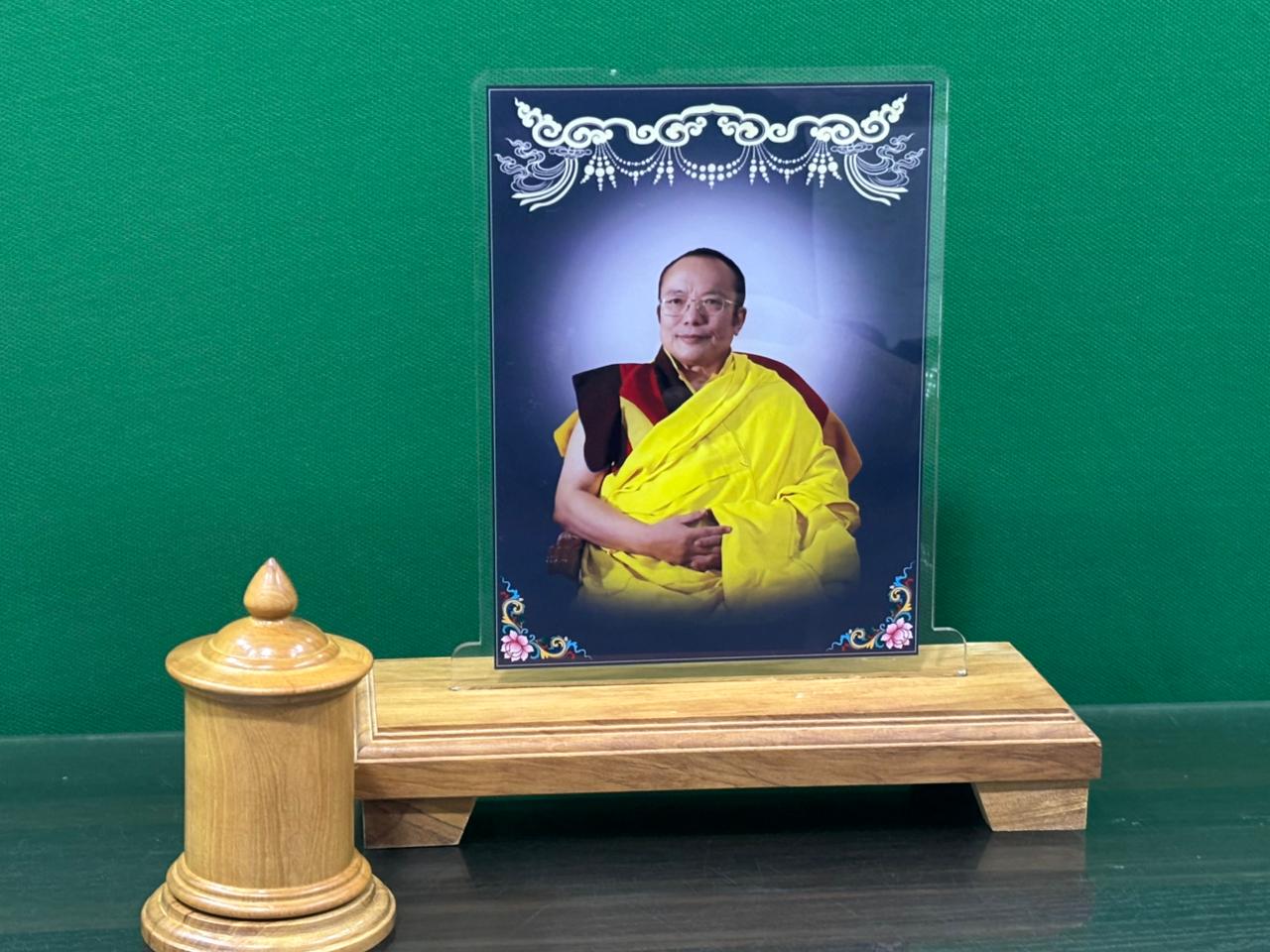 CRYSTAL TABLE TOP MEMENTO 2